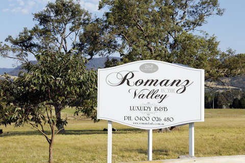 Romanz In The Valley (Luxury B&B) - Holiday Find 33
