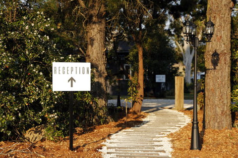 Romanz In The Valley (Luxury B&B) - Holiday Find 37