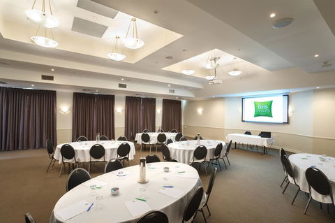 Ibis Styles Tamworth - Holiday Find 8