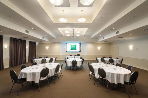 Ibis Styles Tamworth - Holiday Find 7