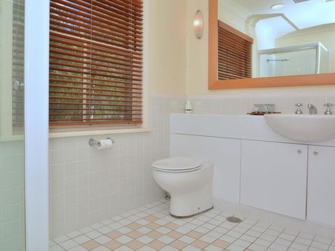 Villa 2br Prosecco Villa Located Within Cypress Lakes Resort - Holiday Find 15