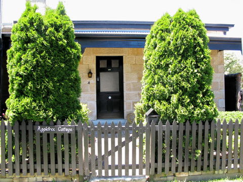Apple Tree Cottage - Holiday Find 32