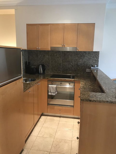 Wyndel Apartments Sydney CBD - Bond - Holiday Find 6