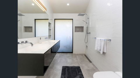 Wine Country Villas - Holiday Find 8