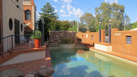 Albury Paddlesteamer Motel - Holiday Find 9