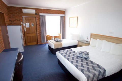 Albury Paddlesteamer Motel - Holiday Find 27