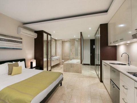 Santai 321 Beachside Studio - Holiday Find 4