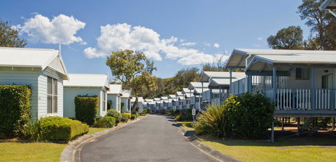 Blue Lagoon Beach Resort - Holiday Find 36