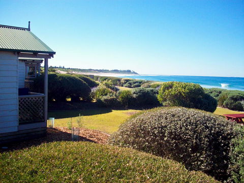 Blue Lagoon Beach Resort - Holiday Find 34