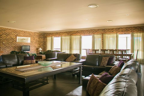 Ironstone Estate Lovedale - Holiday Find 26