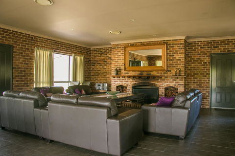 Ironstone Estate Lovedale - Holiday Find 2