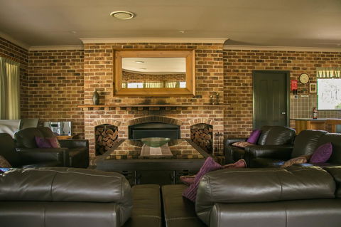 Ironstone Estate Lovedale - Holiday Find 25