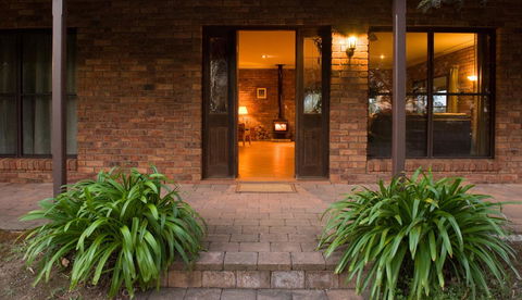 Ironstone Estate Lovedale - Holiday Find 38