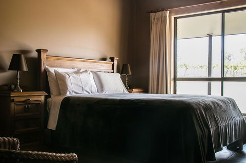 Ironstone Estate Lovedale - Holiday Find 22