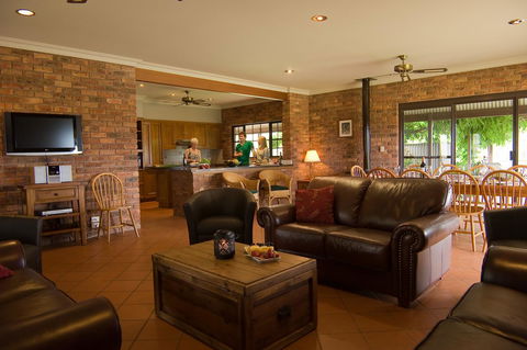 Ironstone Estate Lovedale - Holiday Find 30