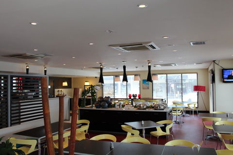 Ibis Newcastle - Holiday Find 13