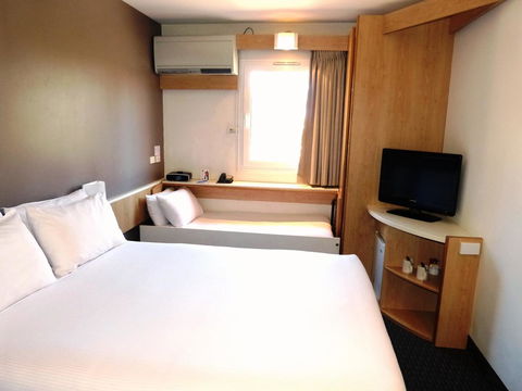 Ibis Newcastle - Holiday Find 17