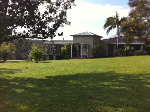 Sinclairs Country Retreat - Holiday Find 1