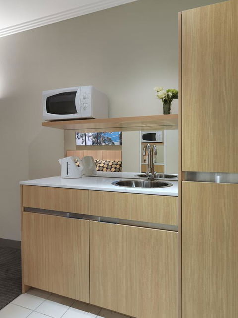 Mercure Sydney Bankstown - Holiday Find 25