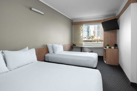 Ibis Sydney Darling Harbour - Holiday Find 4