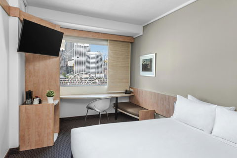 Ibis Sydney Darling Harbour - Holiday Find 6