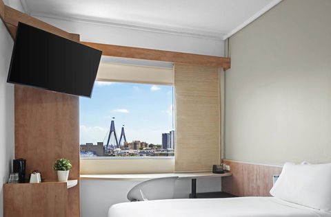 Ibis Sydney Darling Harbour - Holiday Find 1