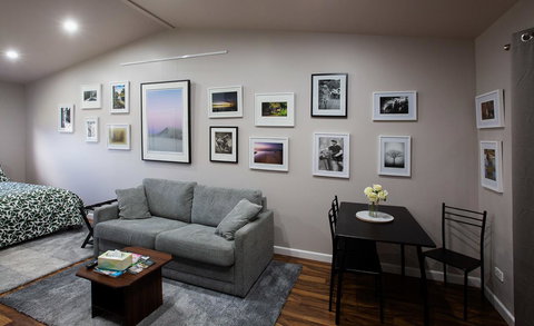 Pound Creek Gallery - Holiday Find 3