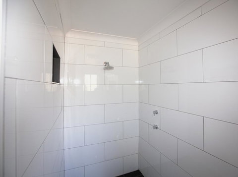 Pound Creek Gallery - Holiday Find 10