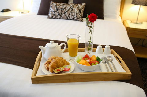Best Western Plus Hovell Tree Inn - Holiday Find 34