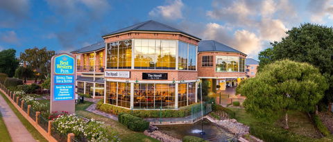 Best Western Plus Hovell Tree Inn - Holiday Find 0