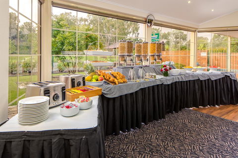 Best Western Plus Hovell Tree Inn - Holiday Find 10