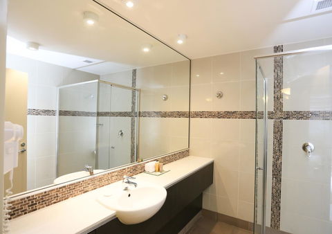 Best Western Plus Hovell Tree Inn - Holiday Find 20