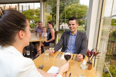 Best Western Plus Hovell Tree Inn - Holiday Find 4
