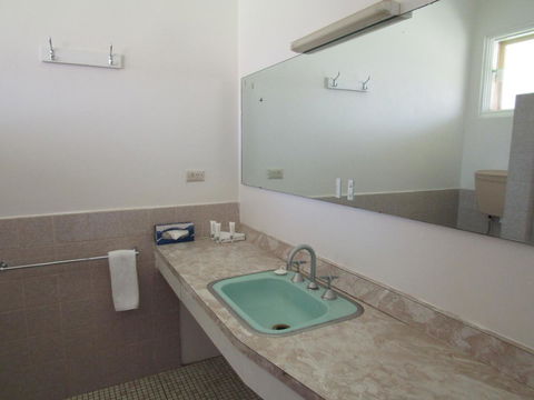 Allonville Gardens Motel - Holiday Find 24