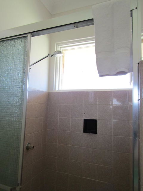 Allonville Gardens Motel - Holiday Find 23