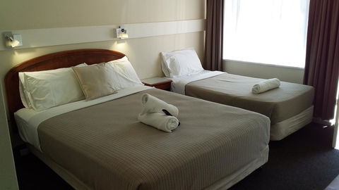 Allonville Gardens Motel - Holiday Find 5
