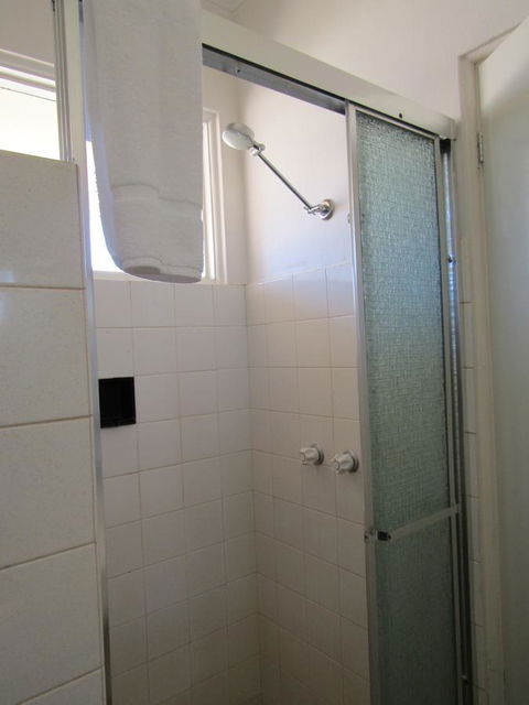 Allonville Gardens Motel - Holiday Find 17