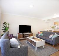 Abode  Culburra - Pet Friendly - 4 Mins to Beach - Holiday Find