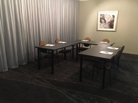 Mercure Albury - Holiday Find 40
