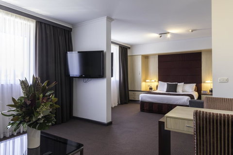 Mercure Albury - Holiday Find 12