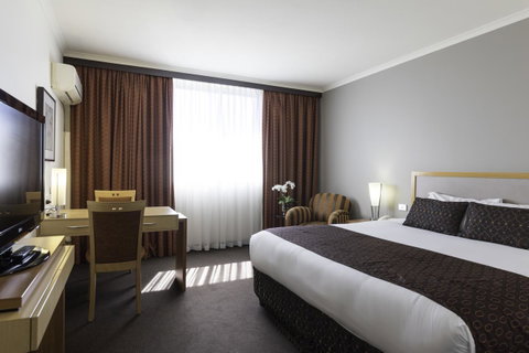 Mercure Albury - Holiday Find 8