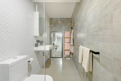 Scandi Beach Apartment - Holiday Find 10