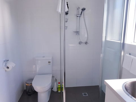 BookerBay Retreat! - Holiday Find 10