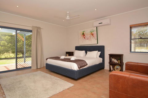 JE Guesthouse, Central To All The Hunter Valley Has To Offer - Holiday Find 17