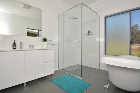 JE Guesthouse, Central To All The Hunter Valley Has To Offer - Holiday Find 27