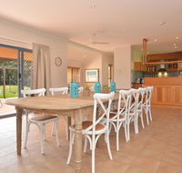 James Estate Guesthouse - Holiday Find