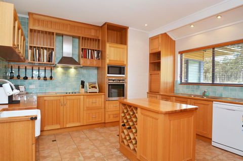 JE Guesthouse, Central To All The Hunter Valley Has To Offer - Holiday Find 12