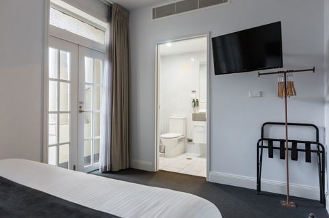 The Lucky Hotel - Holiday Find 26