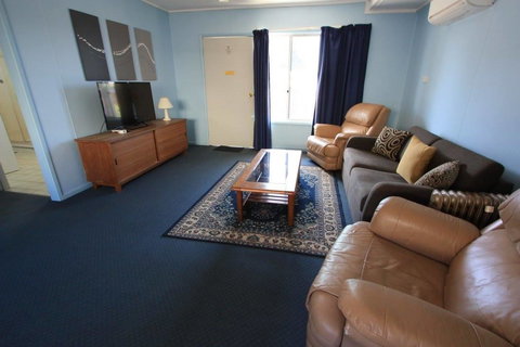 Eden Motel - Holiday Find 13