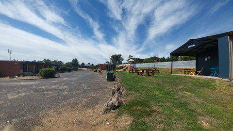 Eden Motel - Holiday Find 11